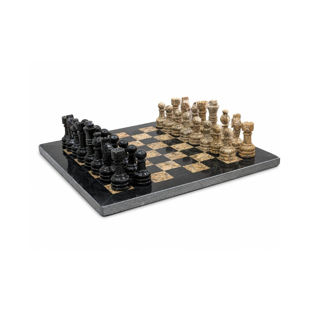 Black & Coral Chess Set - Image 4